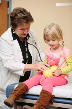 doctor with child_web