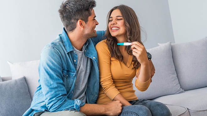 Couple with positive pregnancy test