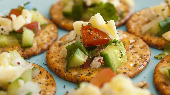 Crackers with veggie topping